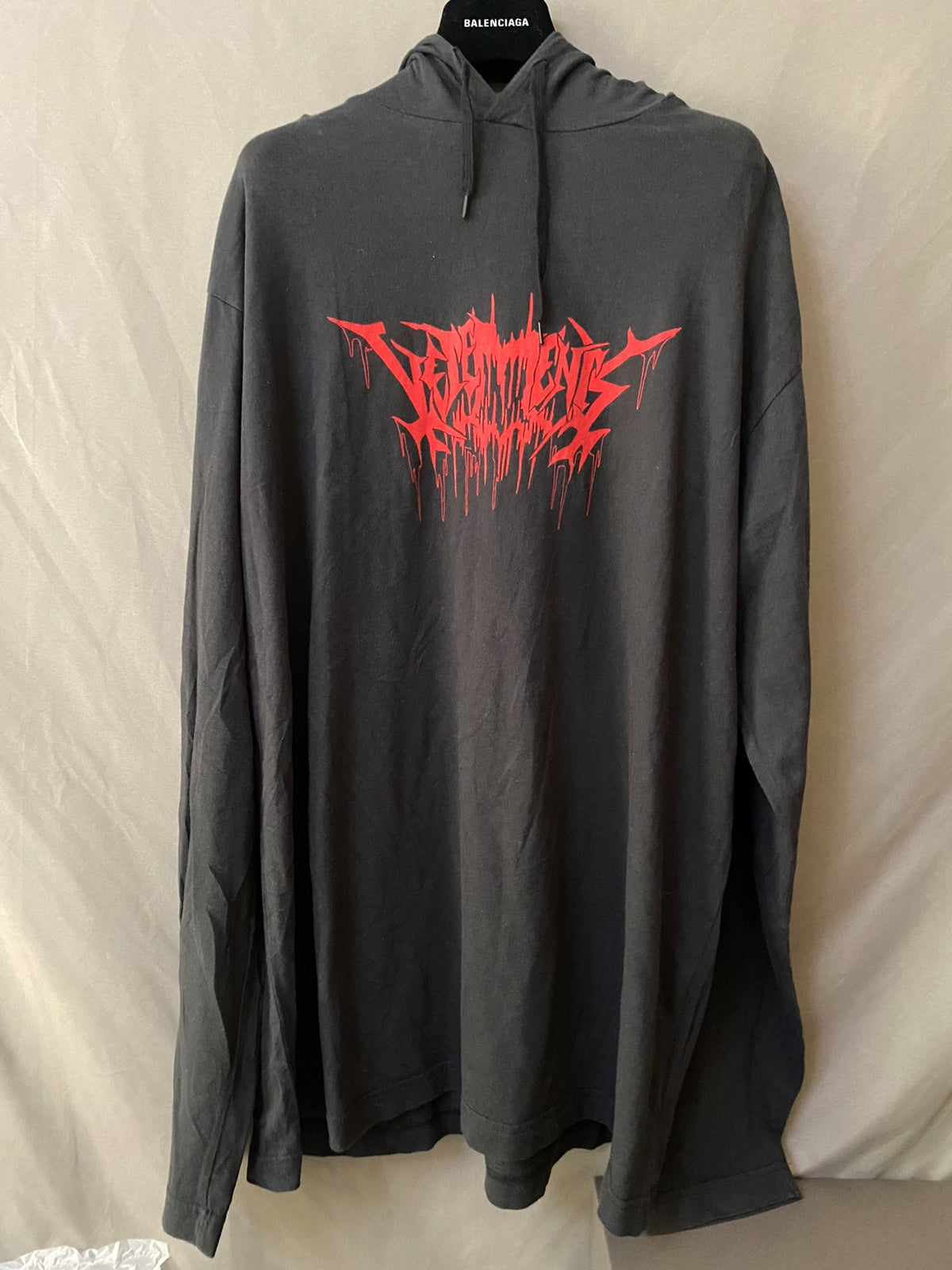 Vetements 18SS Blood-Drop Sanskrit Sweatshirt