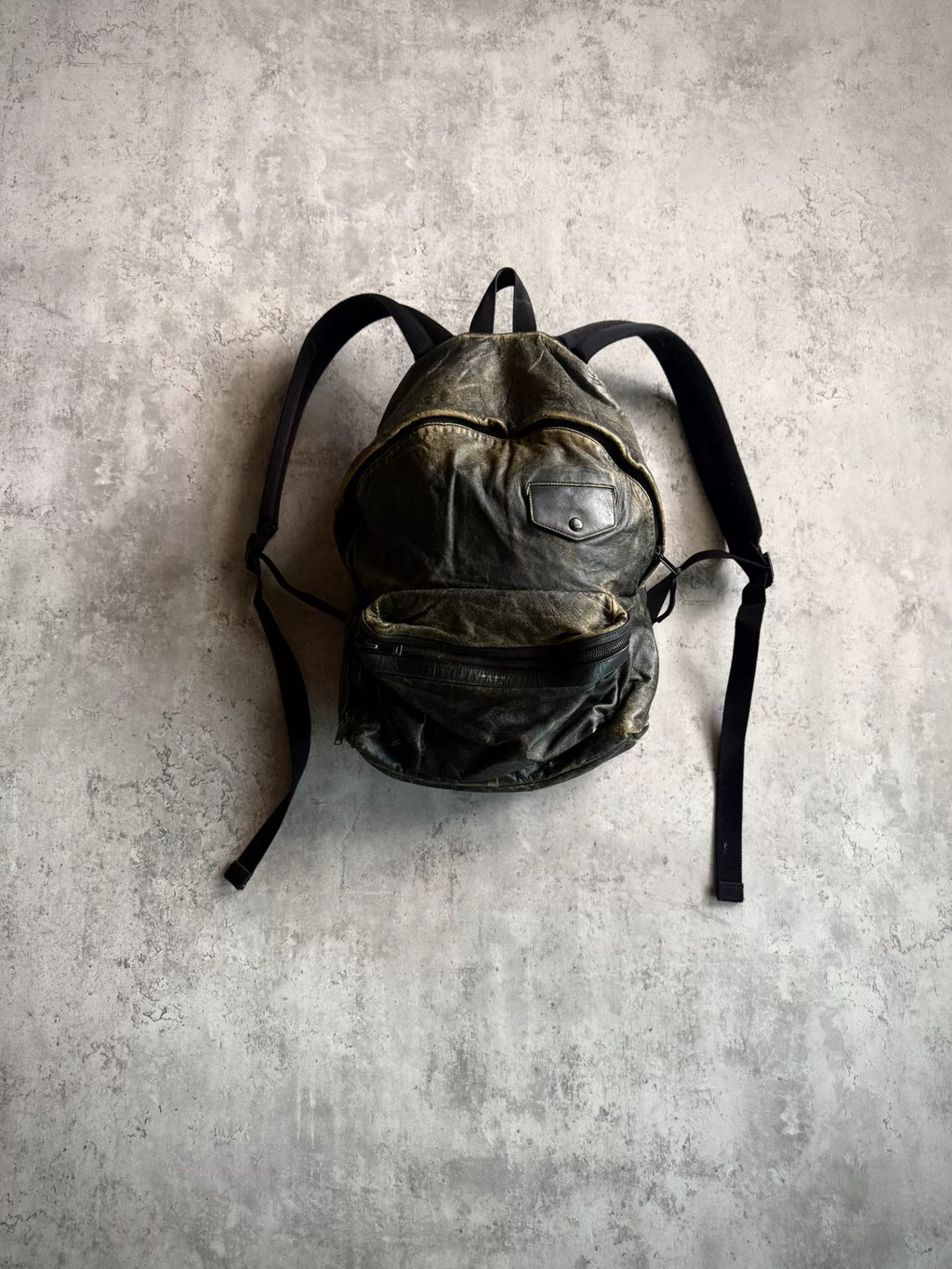Saint Laurent Paris 16AW Black Washed Distressed Calfskin Backpack by Hedi Slimane
