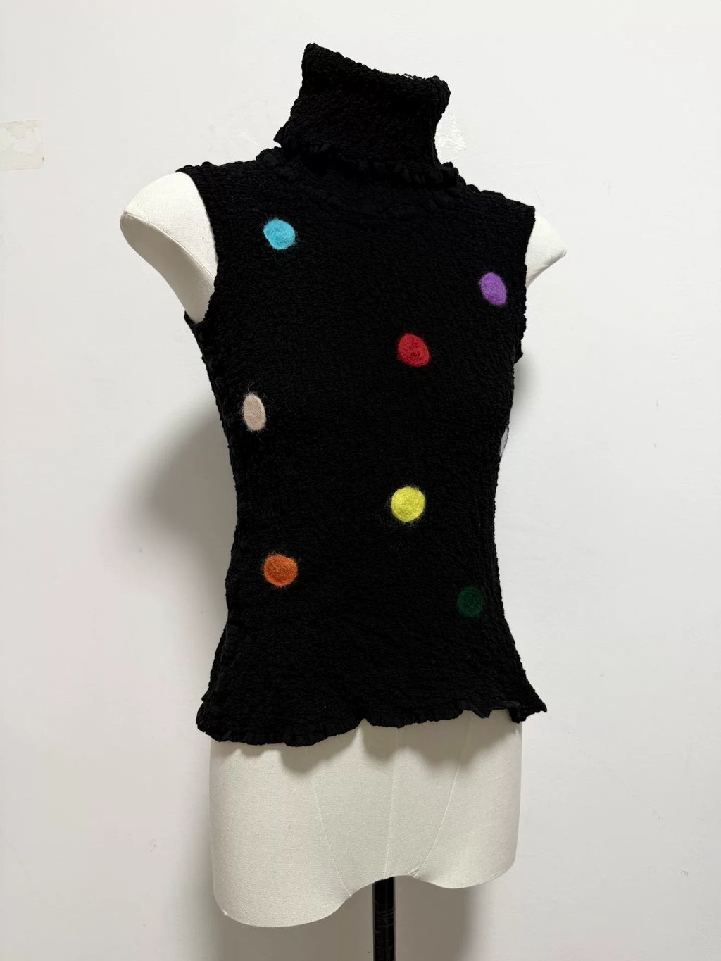 Issey Miyake felt ball top