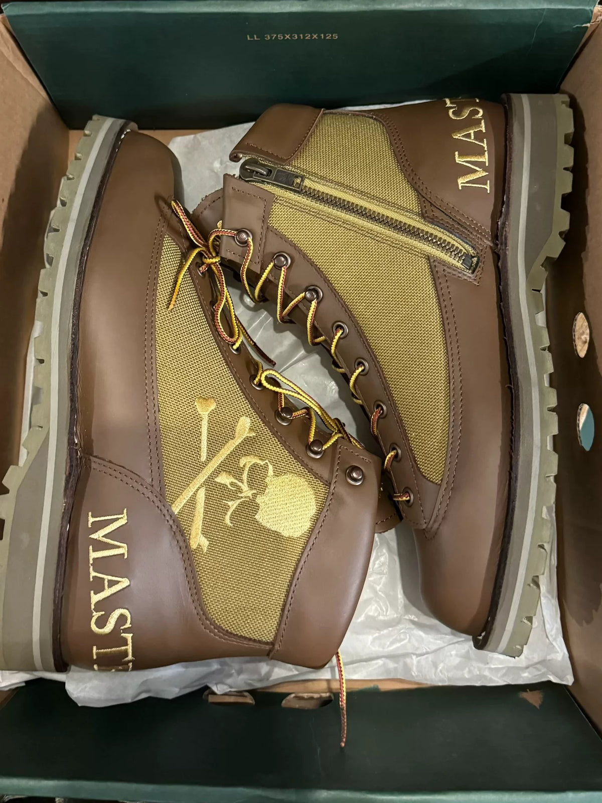 Mastermind World × DANNER Brown Zipped Boots