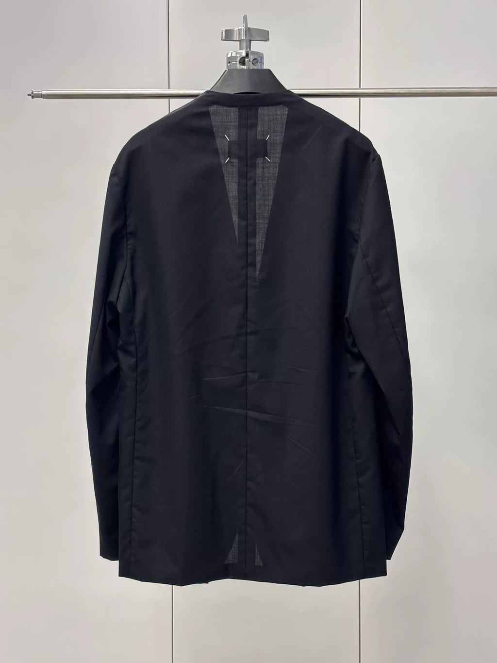 Maison Margiela｜SS2018 Collarless Suit