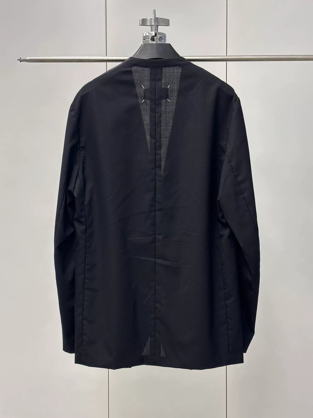 Maison Margiela｜SS2018 Collarless Suit