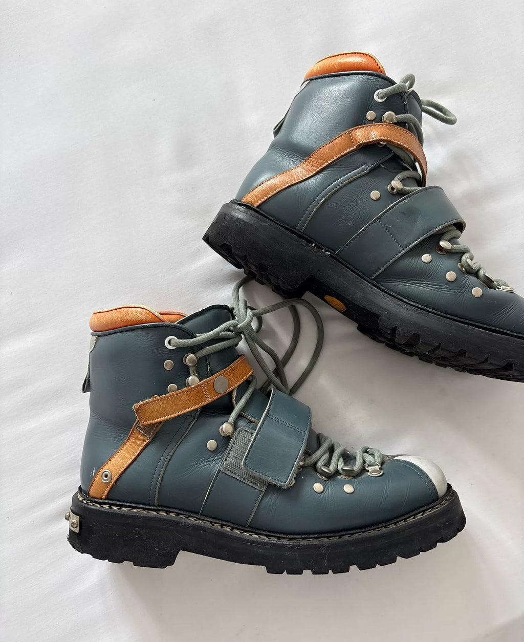 Undercover 10SS Vintage Less But Better Lace-Up Boots