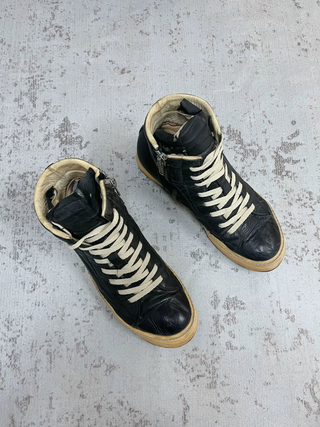 RICK OWENS GEOBASKET SNEAKER Black & White