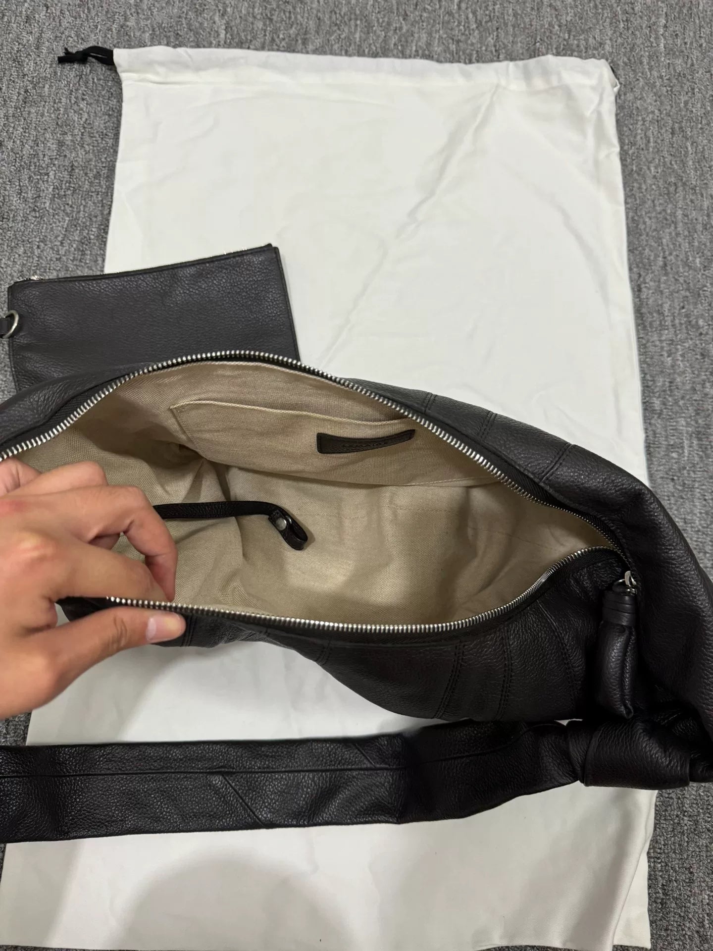 LEMAIRE Croissant Bag In Leather | Black