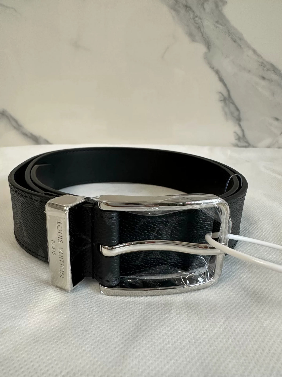 Louis Vuitton Silver Pin Buckle Leather Belt