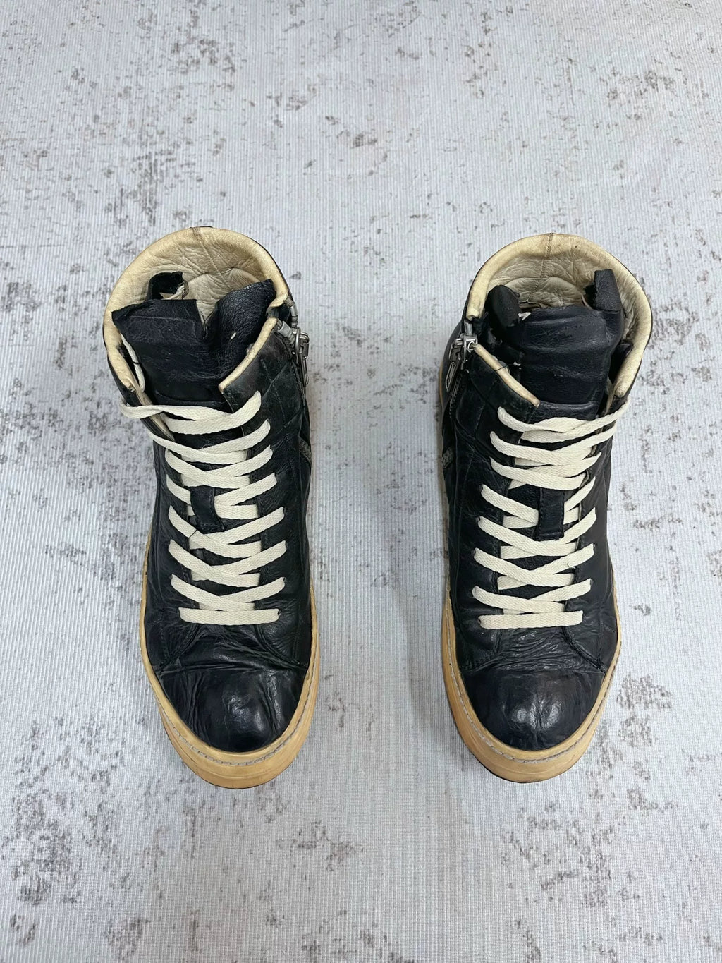 RICK OWENS GEOBASKET SNEAKER Black & White