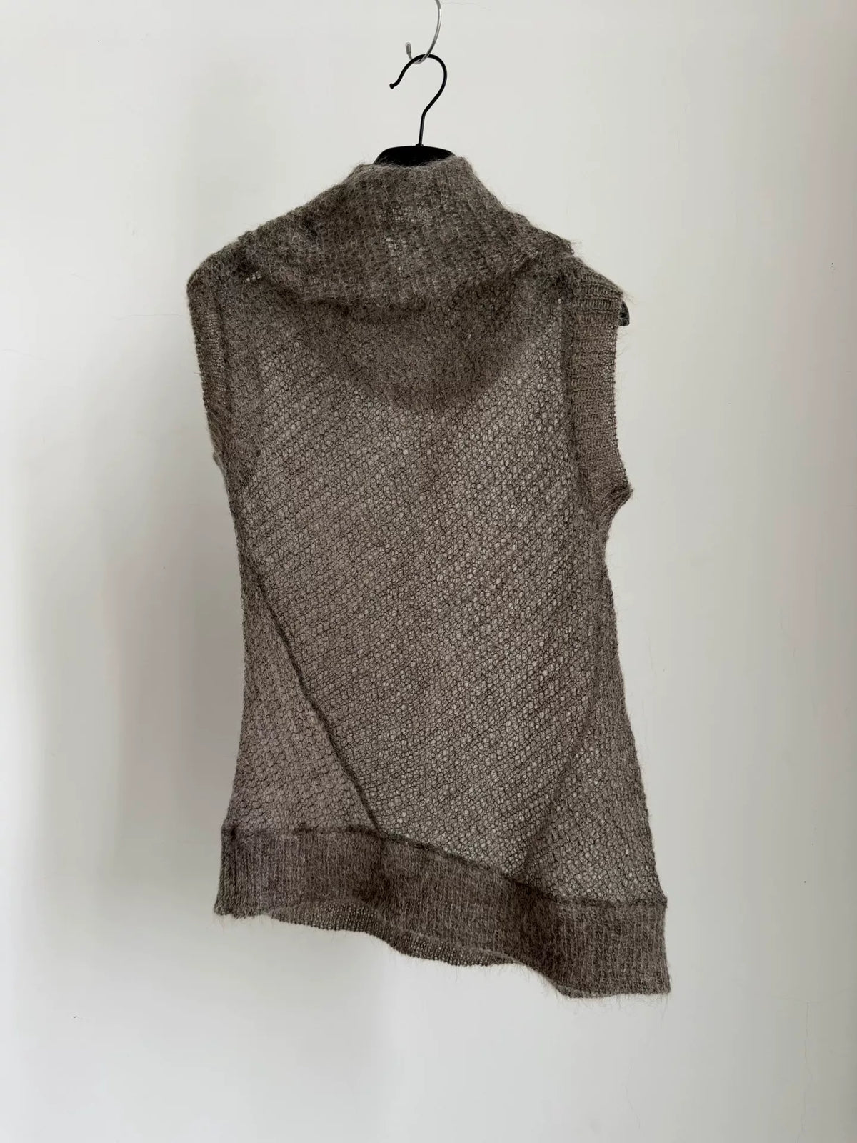 Issey Miyake Plantation line mock neck sleeveless knit vest