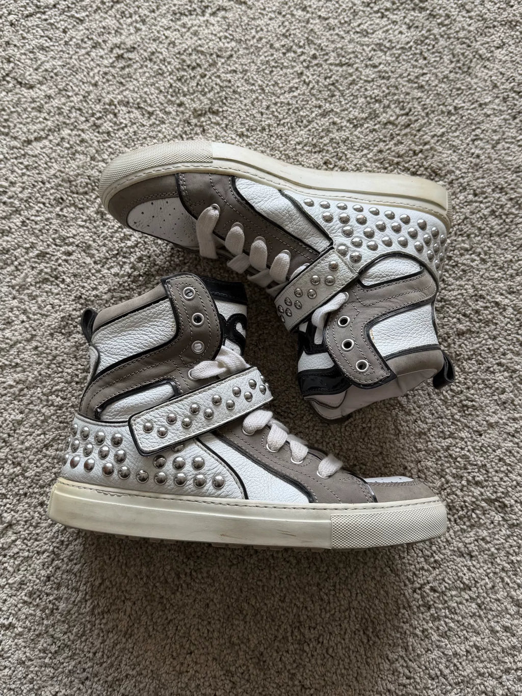 DSQUARED2 White Leather Studded Strap High Top Logo Sneakers