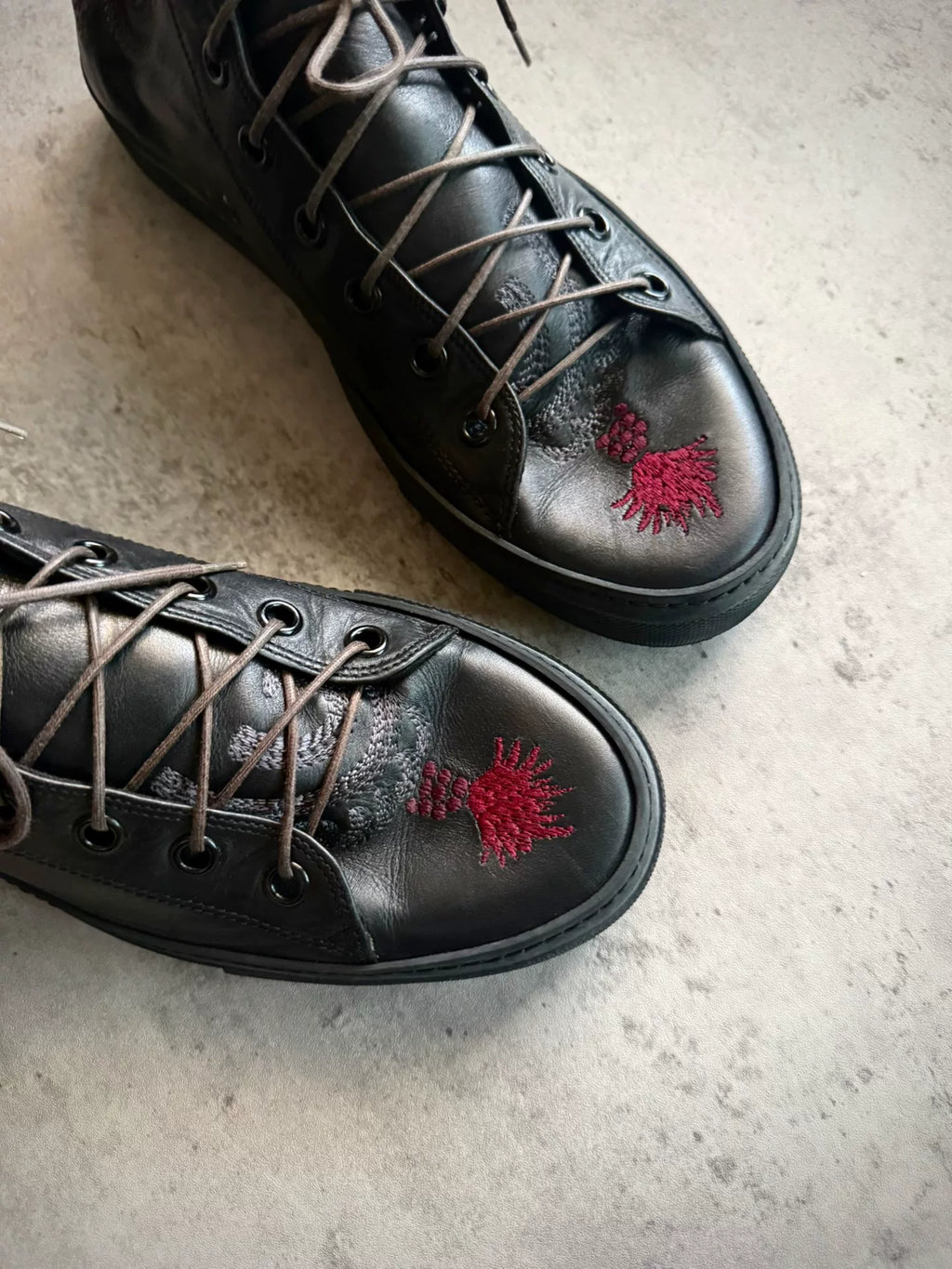 Gucci Tom Ford 01SS Dragon Embroidered High-Top Sneakers