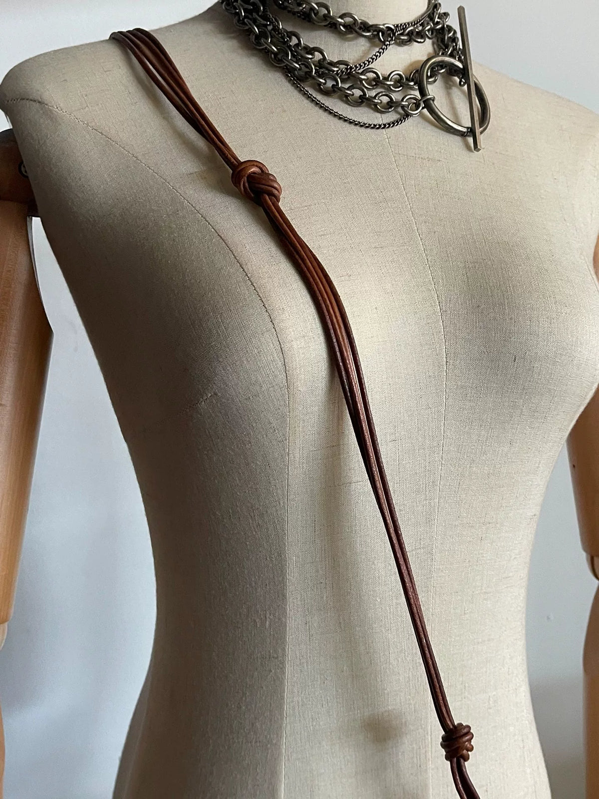 Alexander McQueenOriginal Bamboo‑Pattern Leather Shoulder Bag