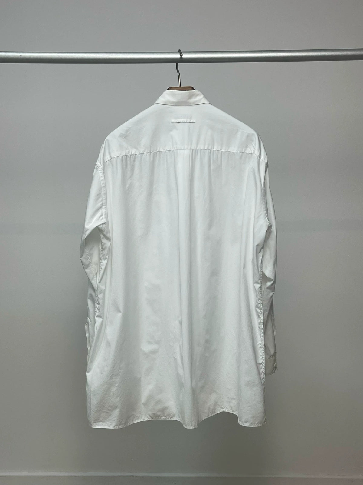 Jean Paul GAULTIER U-shaped button white shirt