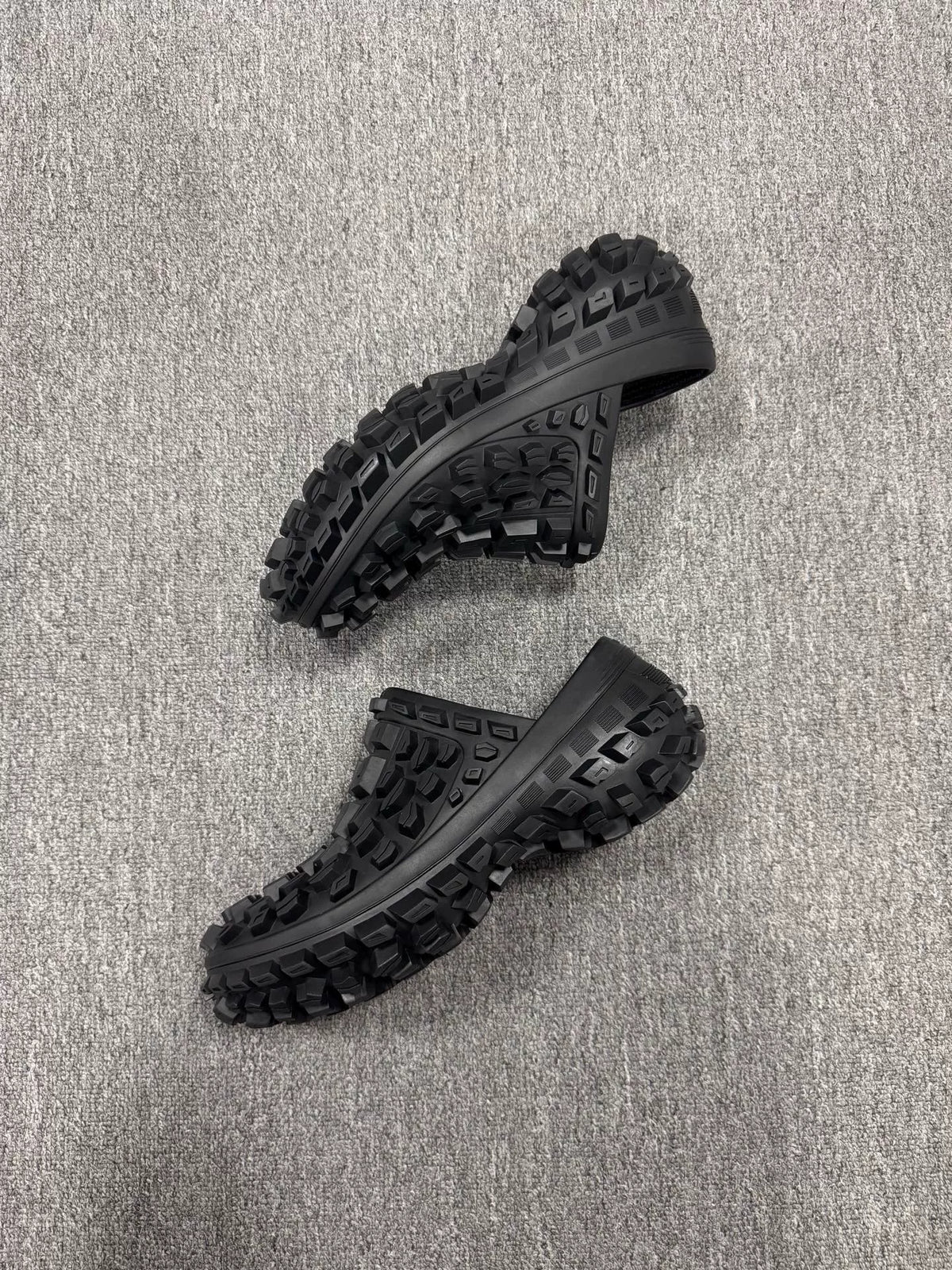 Balenciaga DEFENDER Black Tire Sandals