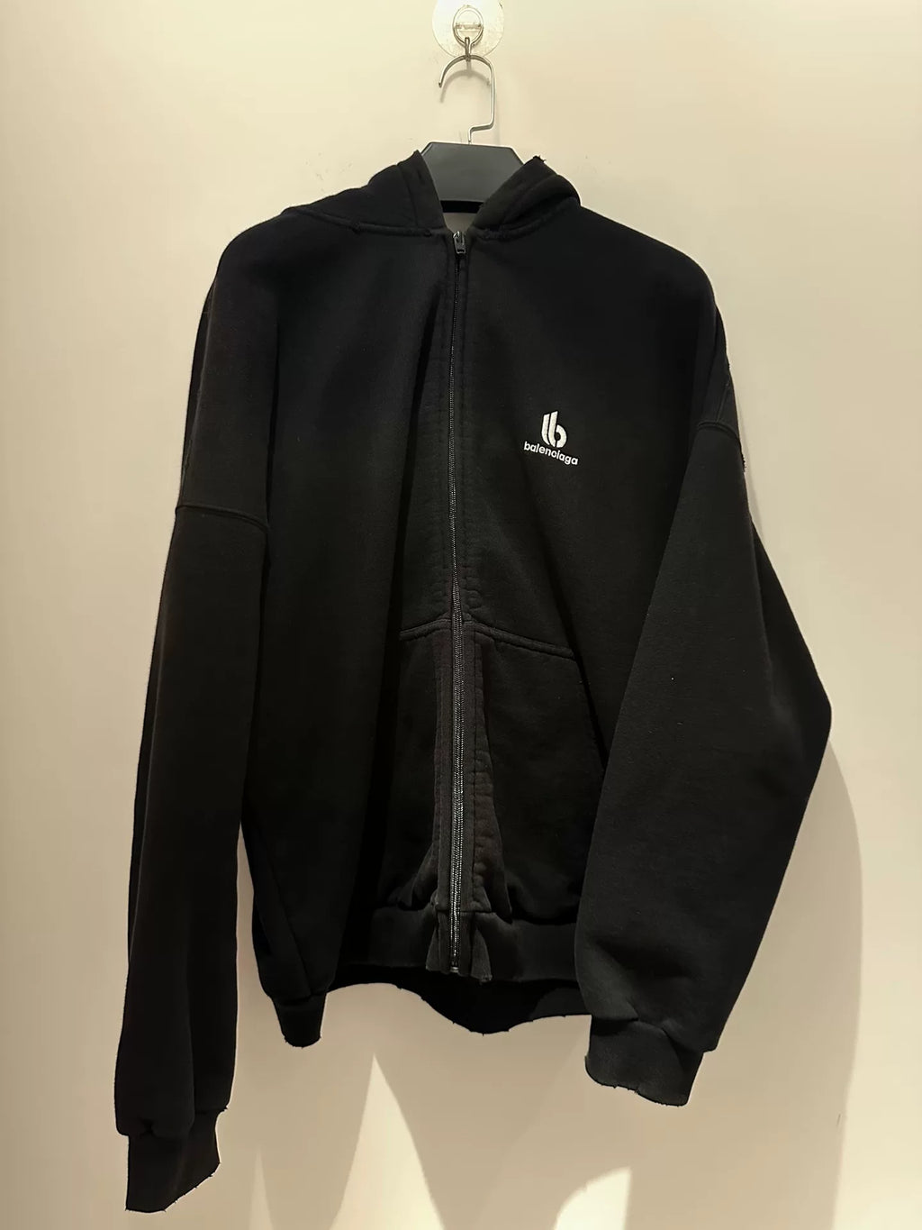Balenciaga 3b embroidered hoodie