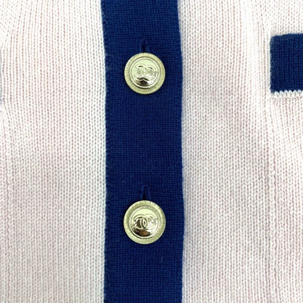 Chanel Light Pink Goat Cashmere V-Neck Single-Breasted Knit Cardigan Jacket