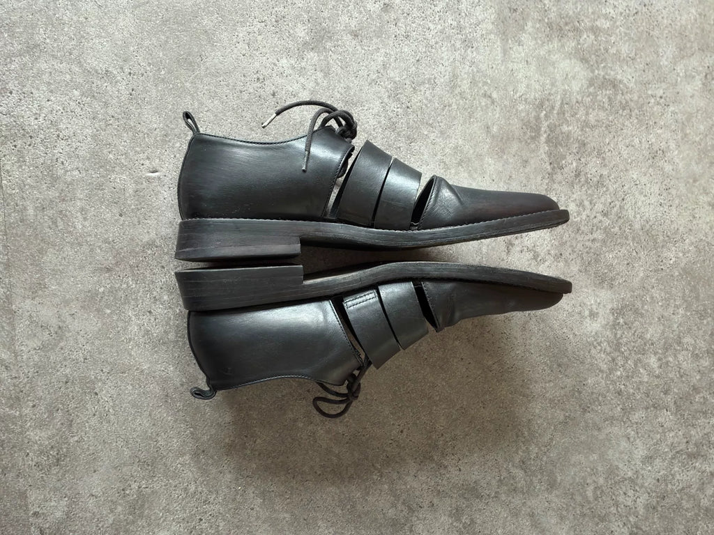 Ann Demeulemeester Pointed-Toe Derby Shoes