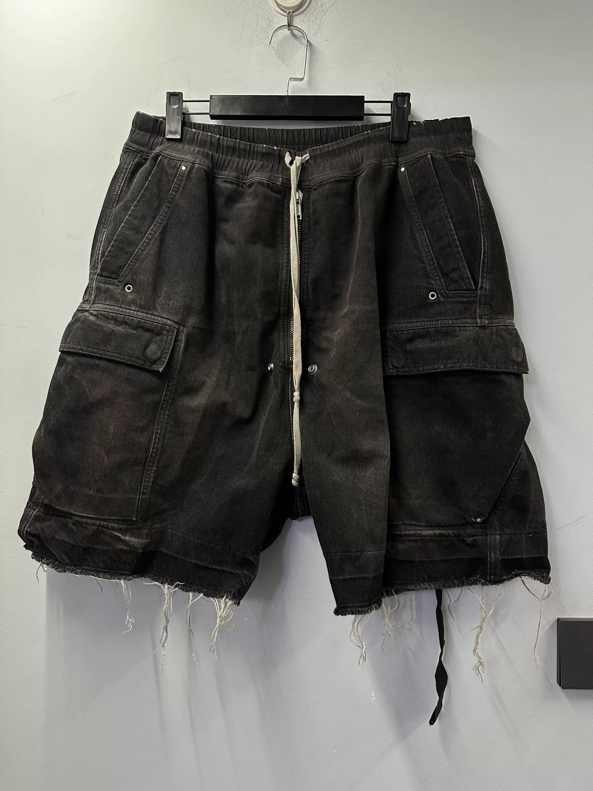 Rick Owens 23SS smoke gray cargo shorts