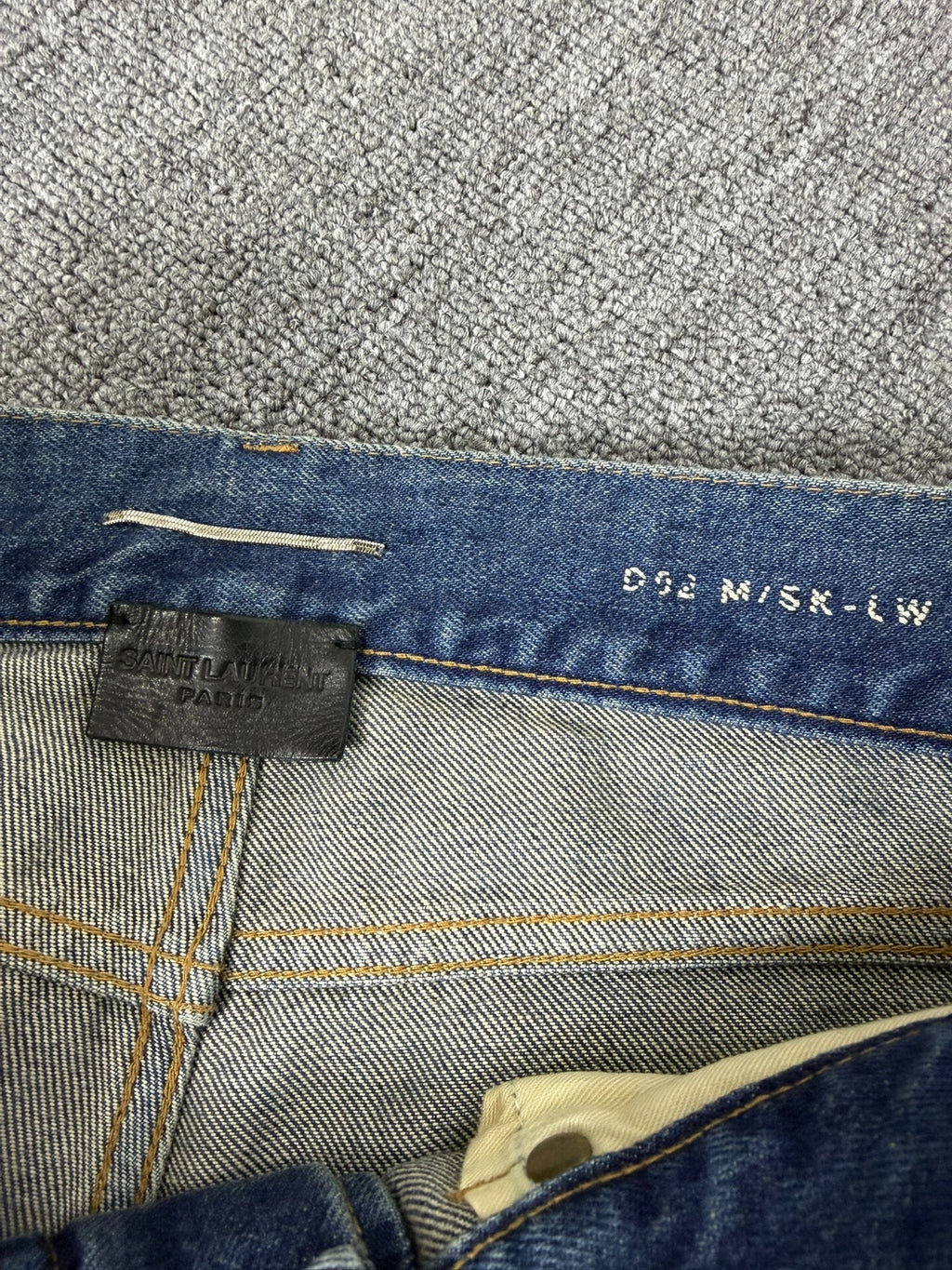 Saint Laurent Slp17fwd02 Washed Blue Jeans