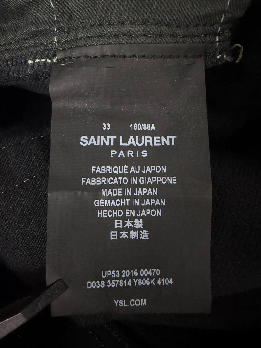 Saint Laurent Slp16fwd02 Black Distressed Jeans