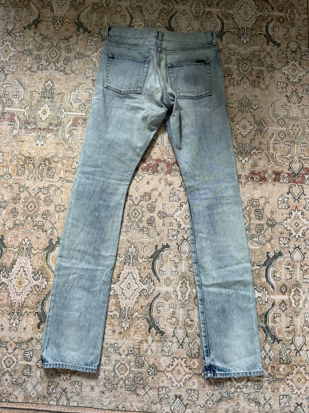 Saint Laurent slpd02 blue washed distressed jeans
