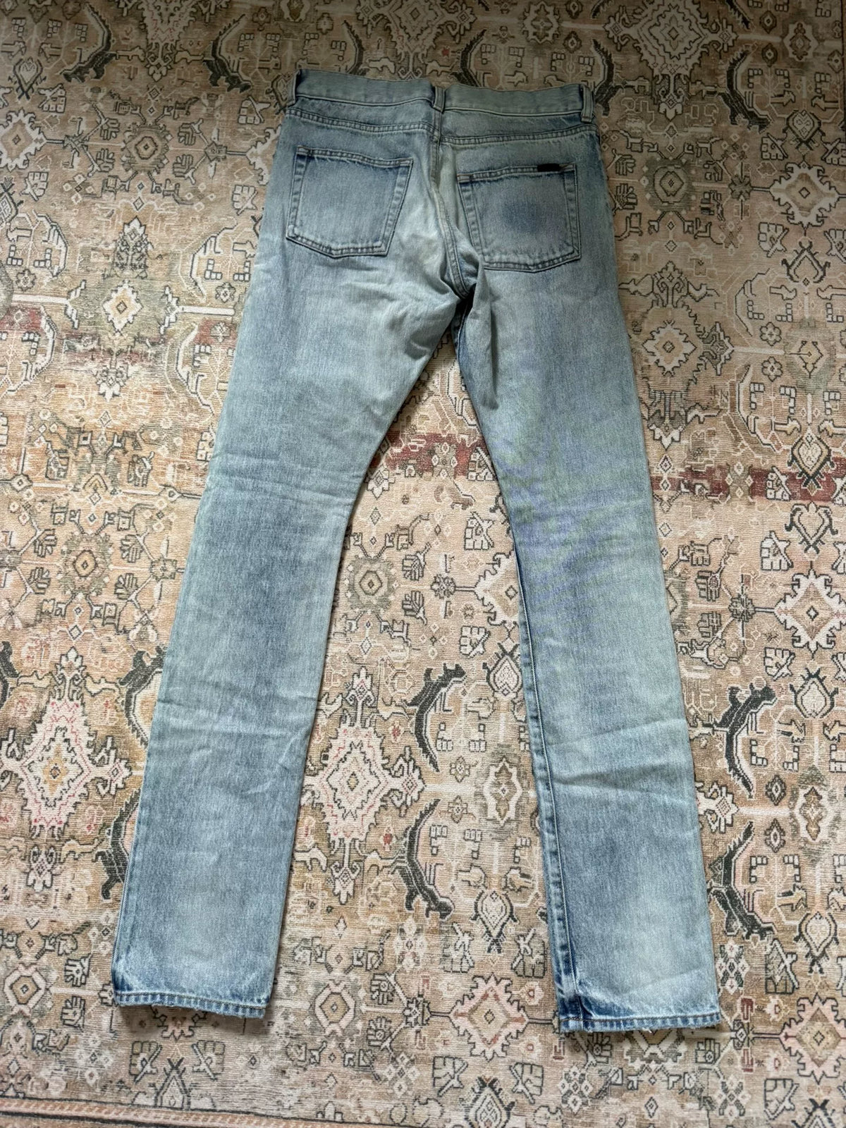 Saint Laurent slpd02 blue washed distressed jeans