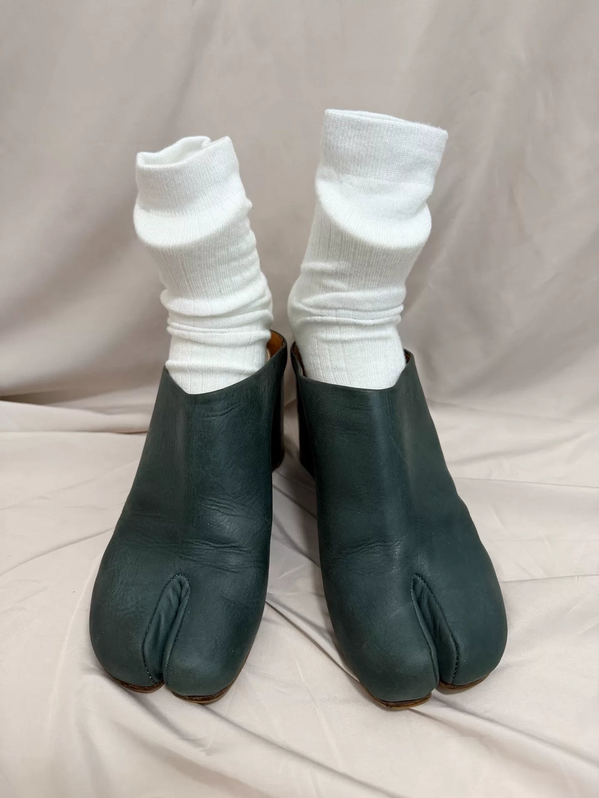 Maison Martin Margiela toe-split slippers