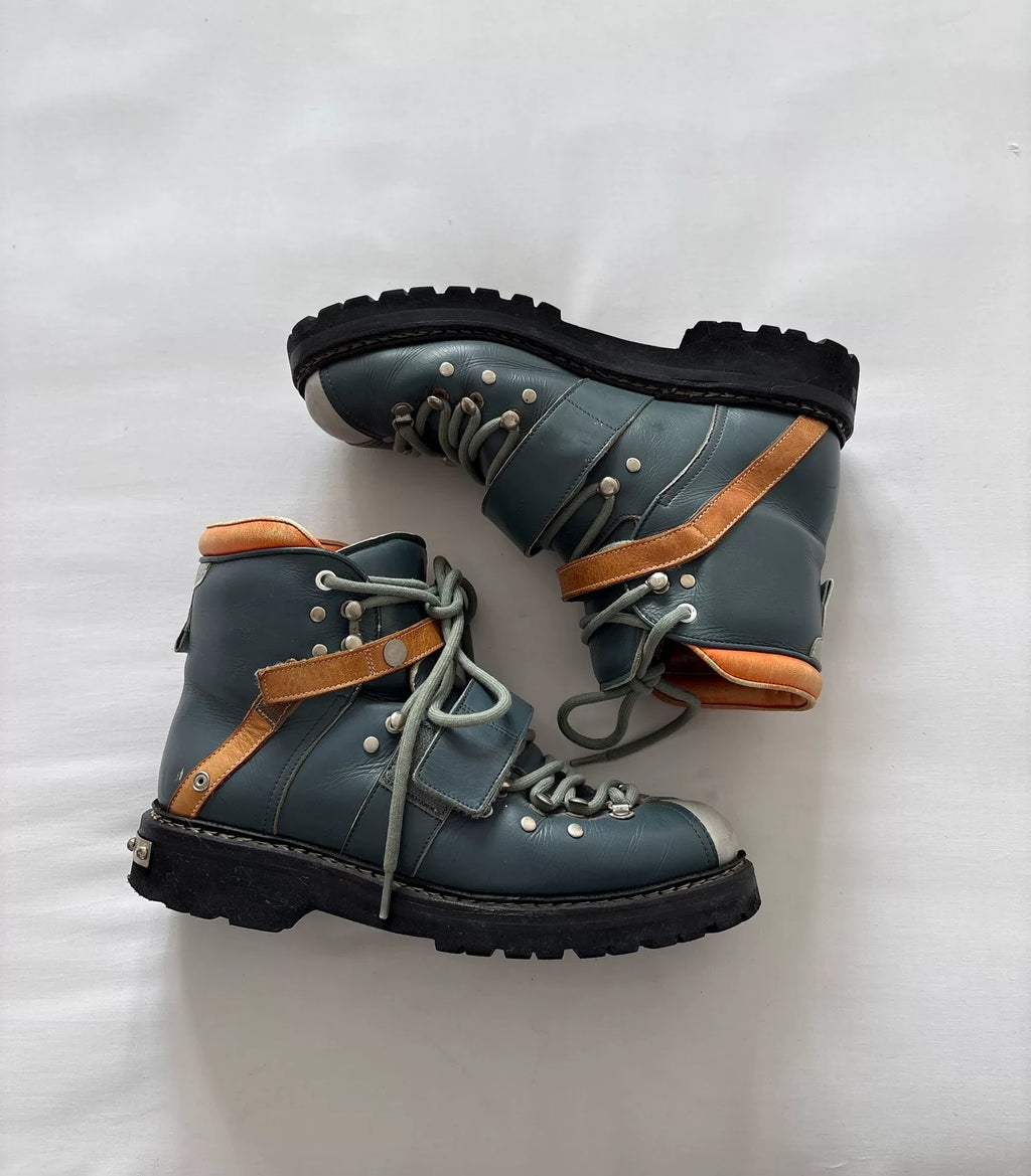 Undercover 10SS Vintage Less But Better Lace-Up Boots