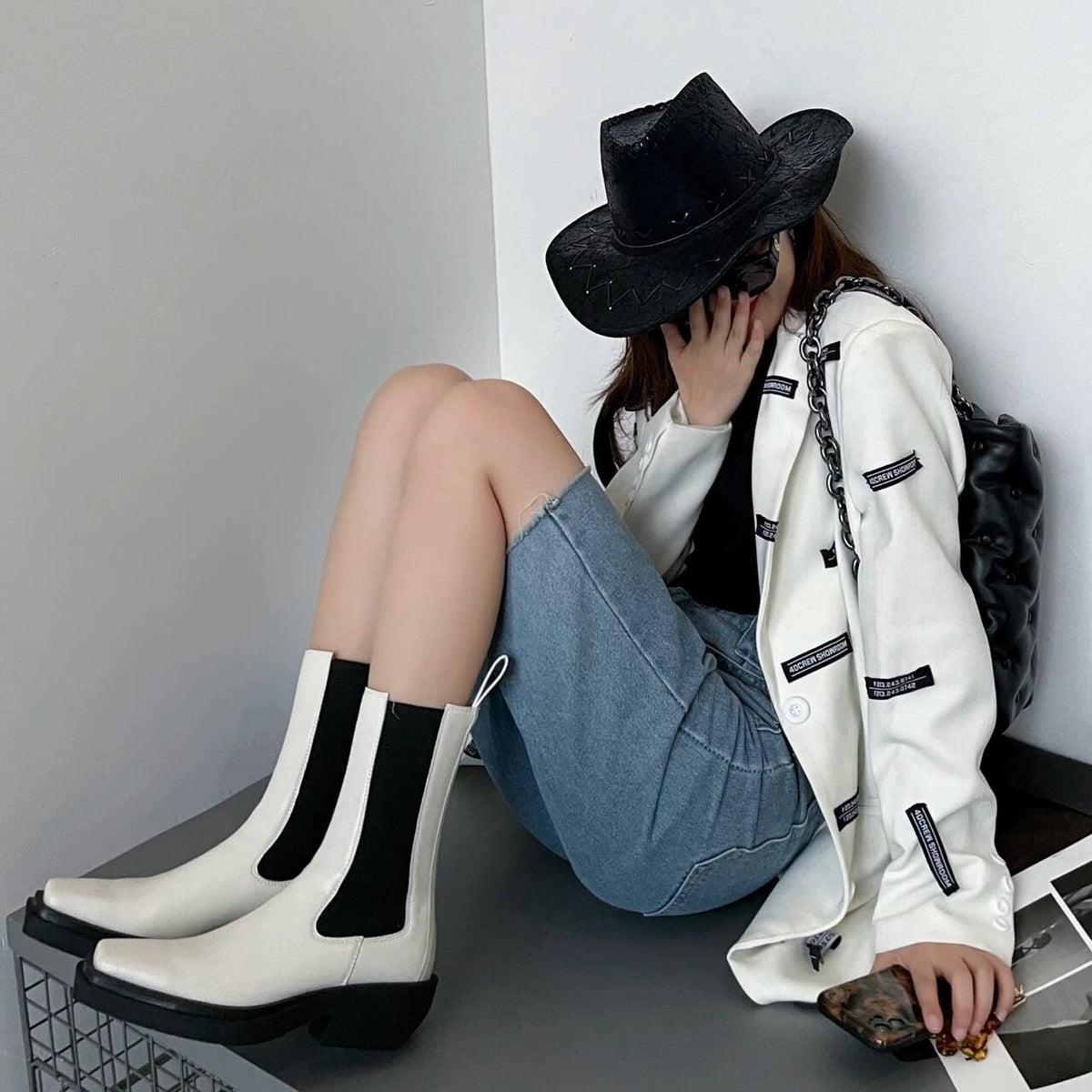 Bottega Veneta Square-Toe Chelsea Boots