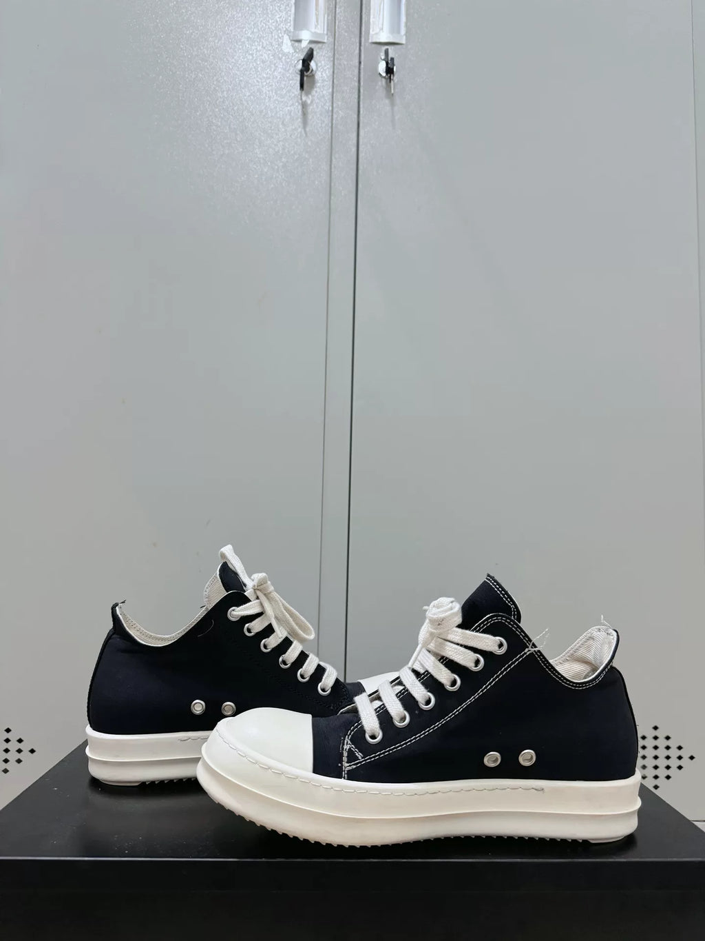Rick Owens DRKSHDW lace-up low-top Sneakers | Black