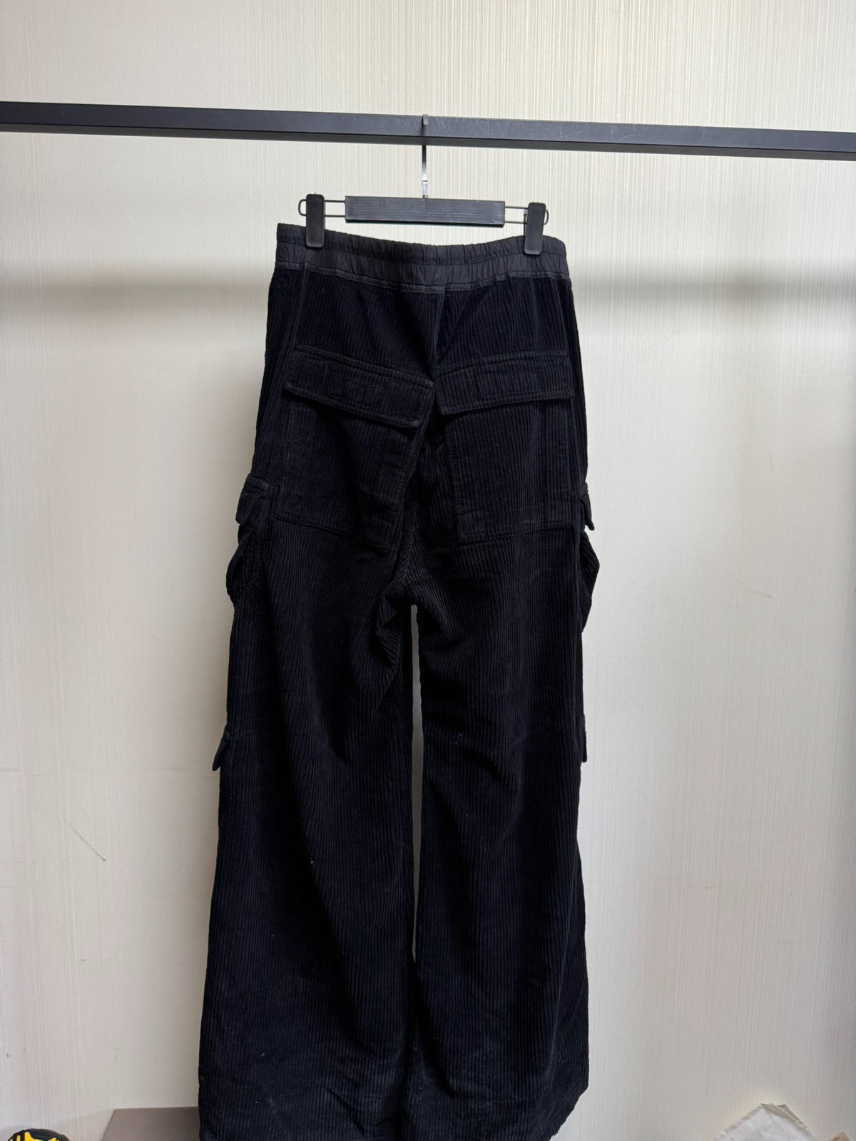 Rick Owens cargo bela velvet material