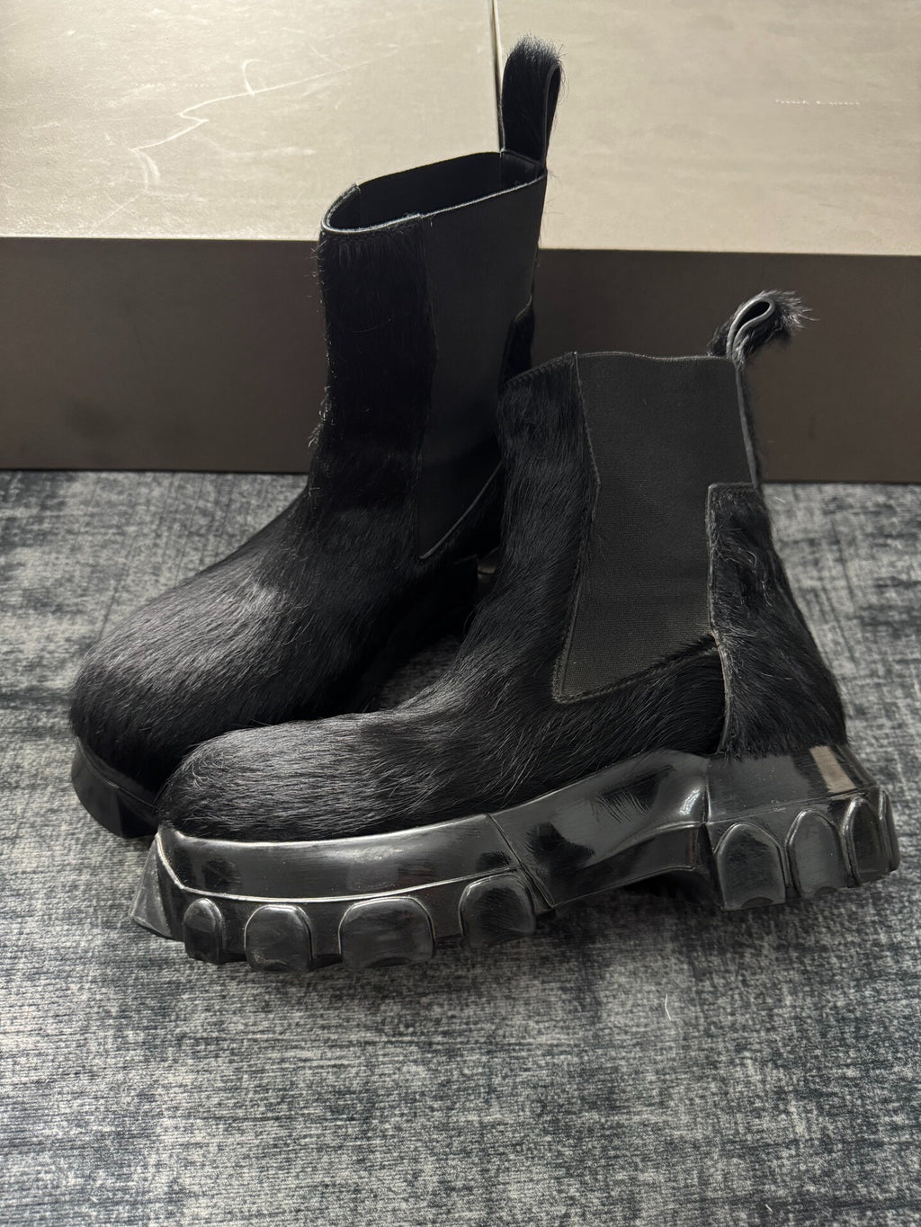 Rick Owens Shorts Bozo Chelsea Fur Boots
