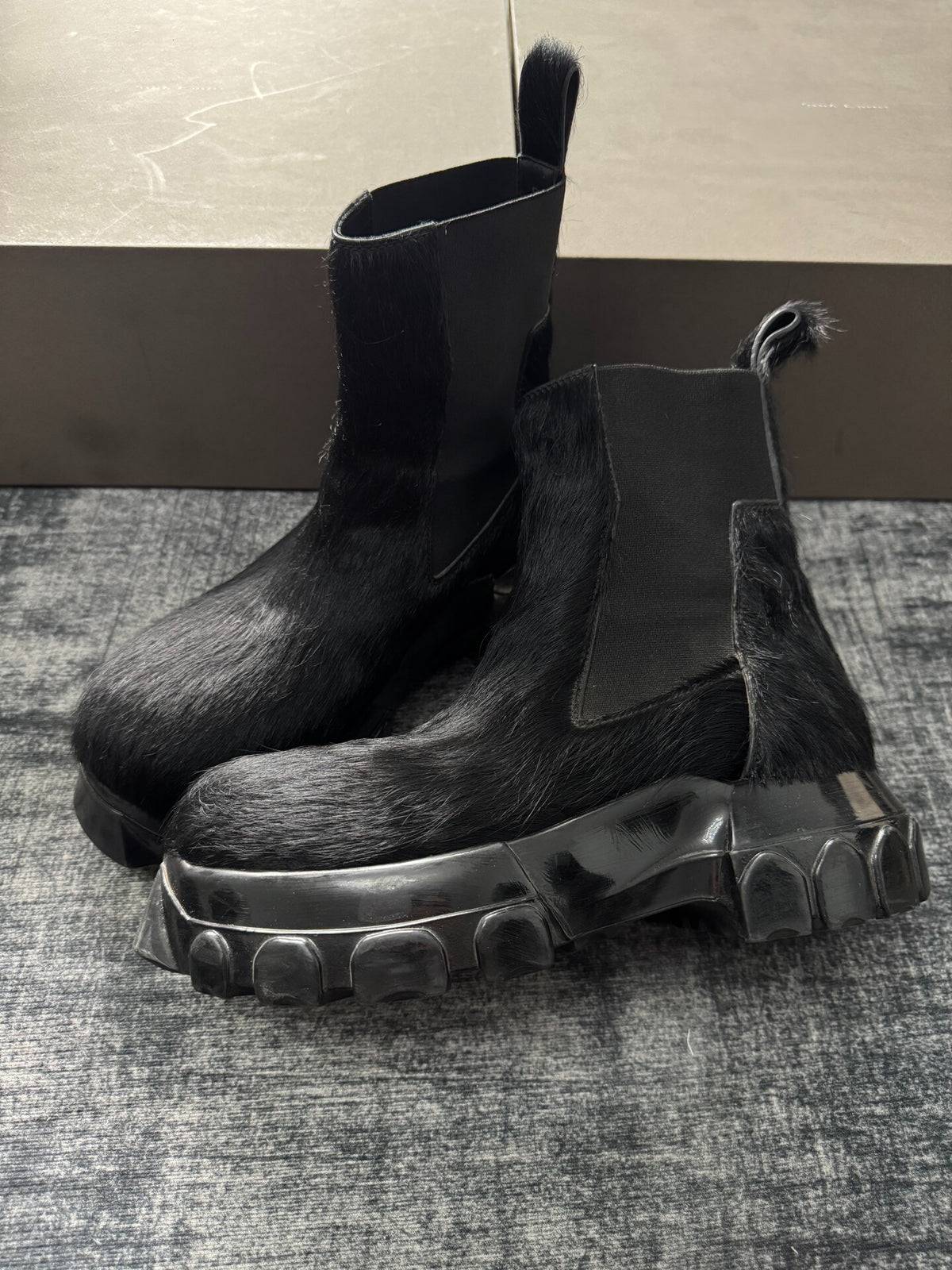 Rick Owens Shorts Bozo Chelsea Fur Boots