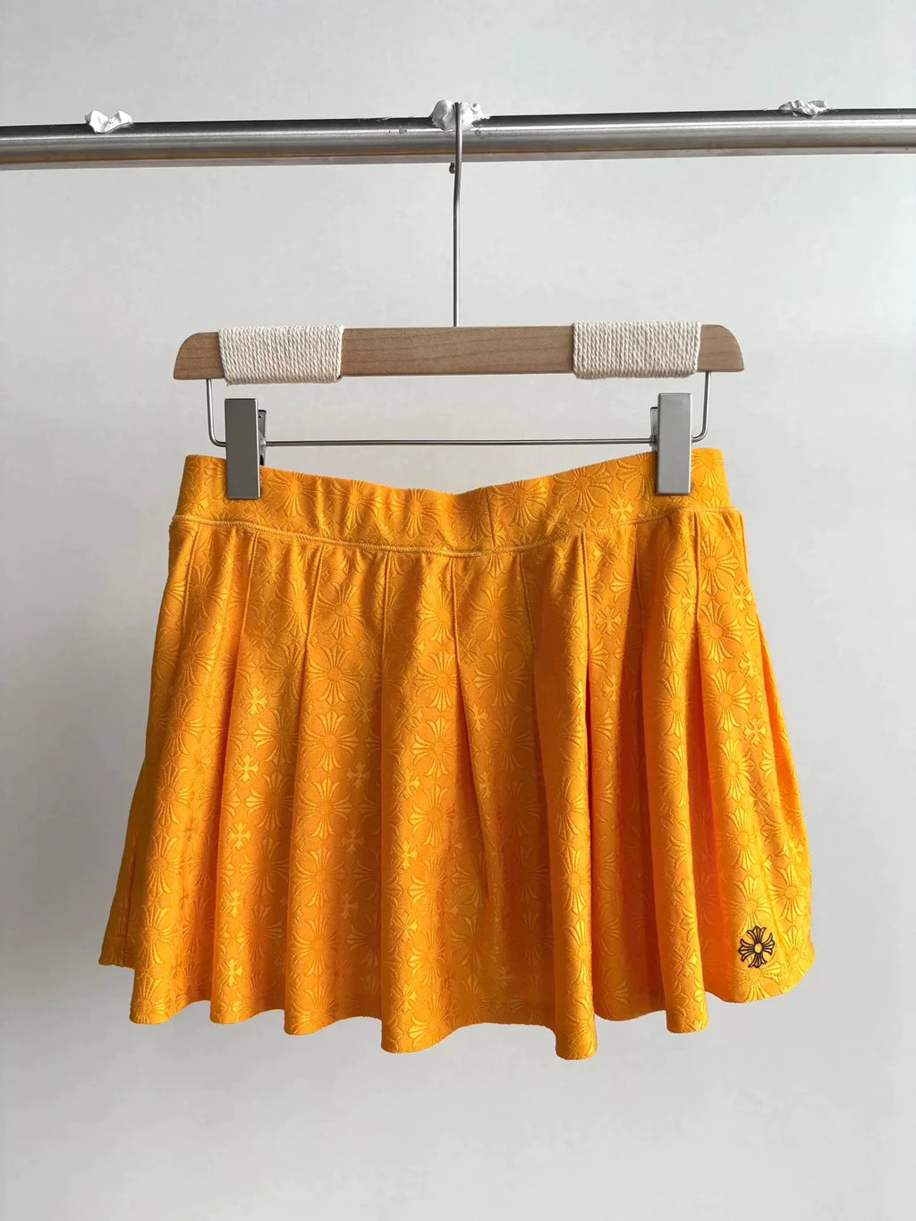 Chrome Hearts Yellow Cross Jacquard Horseshoe Print Pleated Skirt