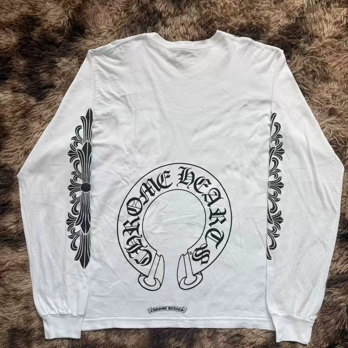 Chrome Hearts White Horseshoe Qilin Arm Long Sleeve Top