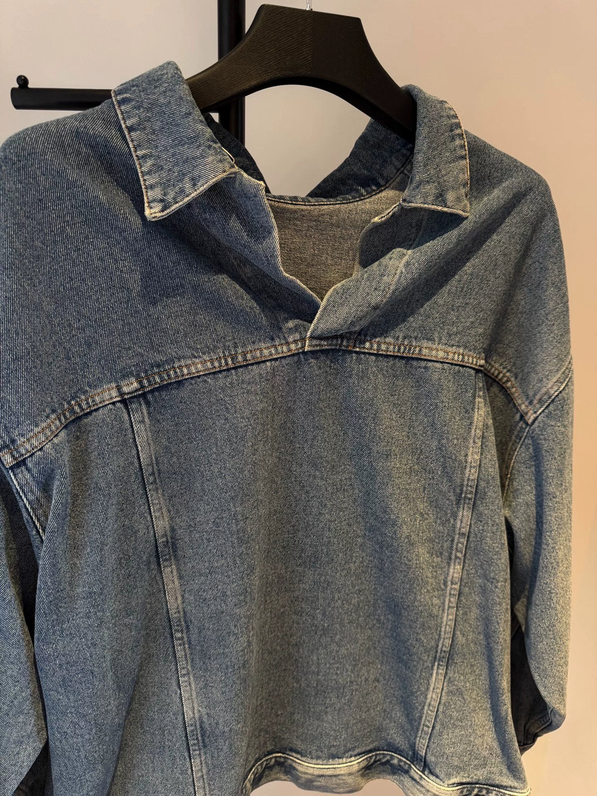 Balenciaga Solid Color V-Neck Denim Jacket