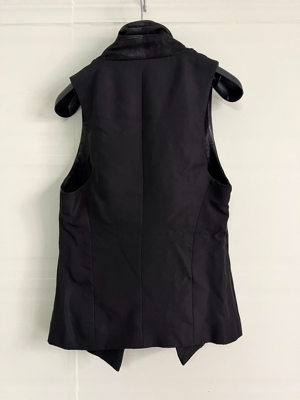Julius_7 Distressed Lamb Leather Vest