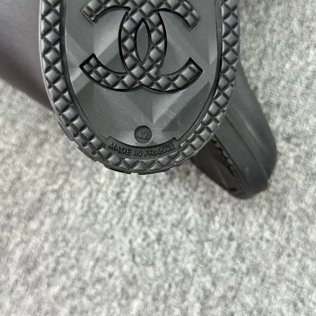 Chanel 25S Double C Rubber Tall Boots