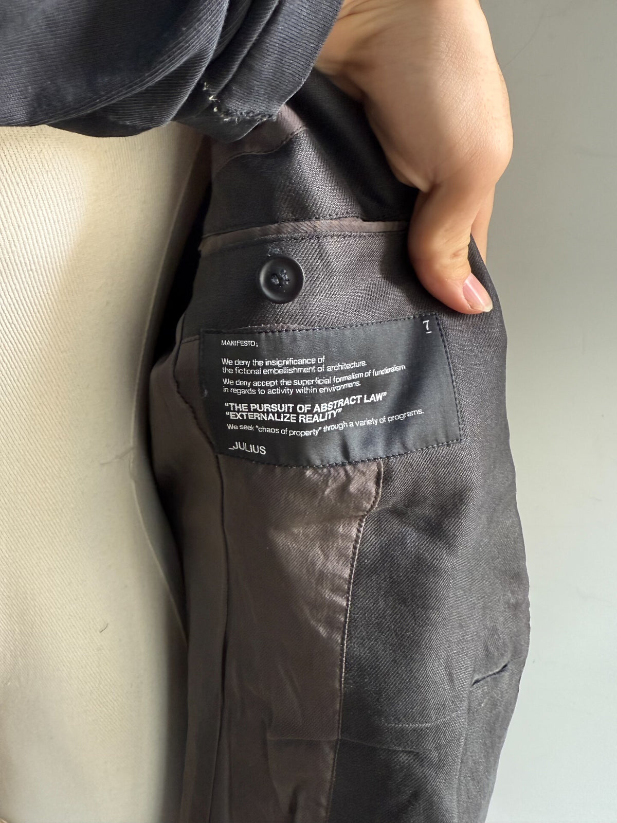 Julius 12SS Runway Detachable Apron Blazer
