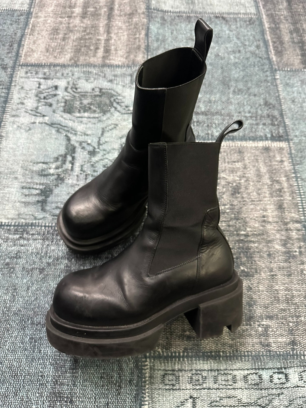 Rick Owens Bogun Classic Thick-Heel Chelsea Boots