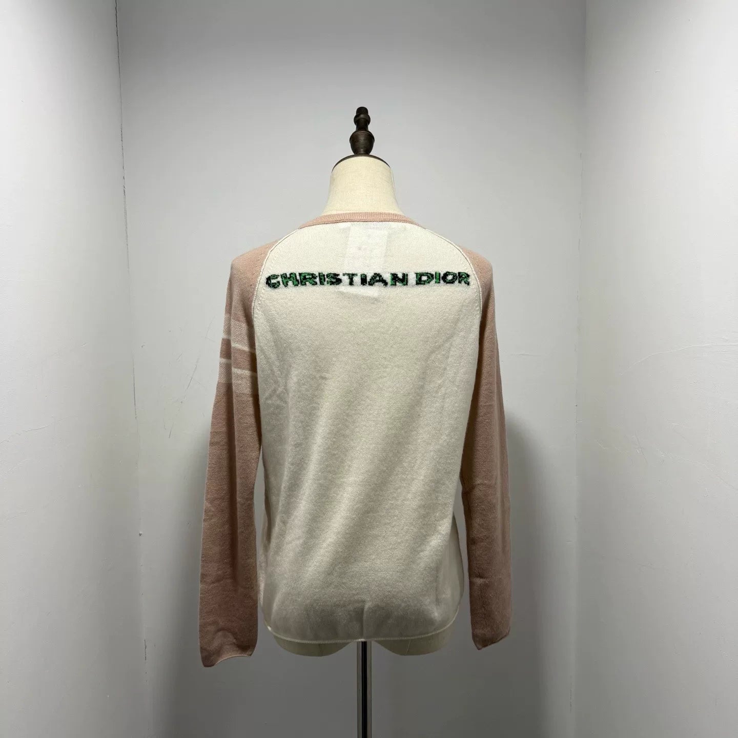 Dior Color-Blocked Dragon Embroidered Cashmere Sweater