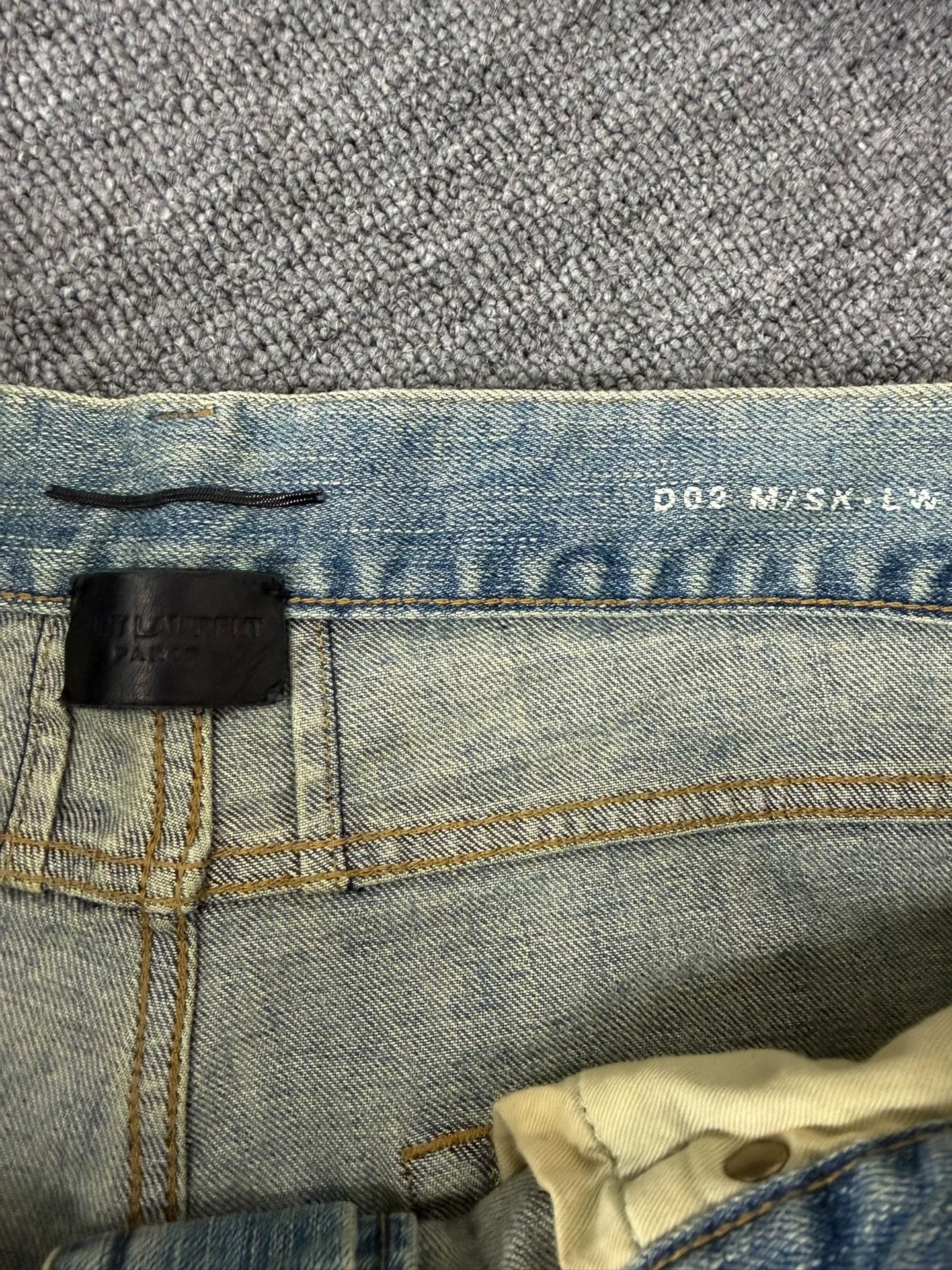 Saint Laurent Slp16fwd02 Blue Distressed Jeans