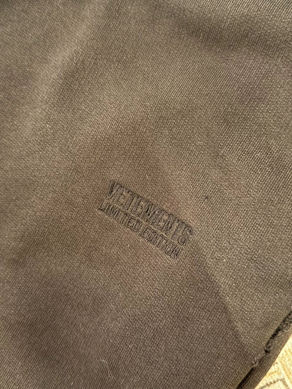 Vetements 23SS Baggy Distressed Pants