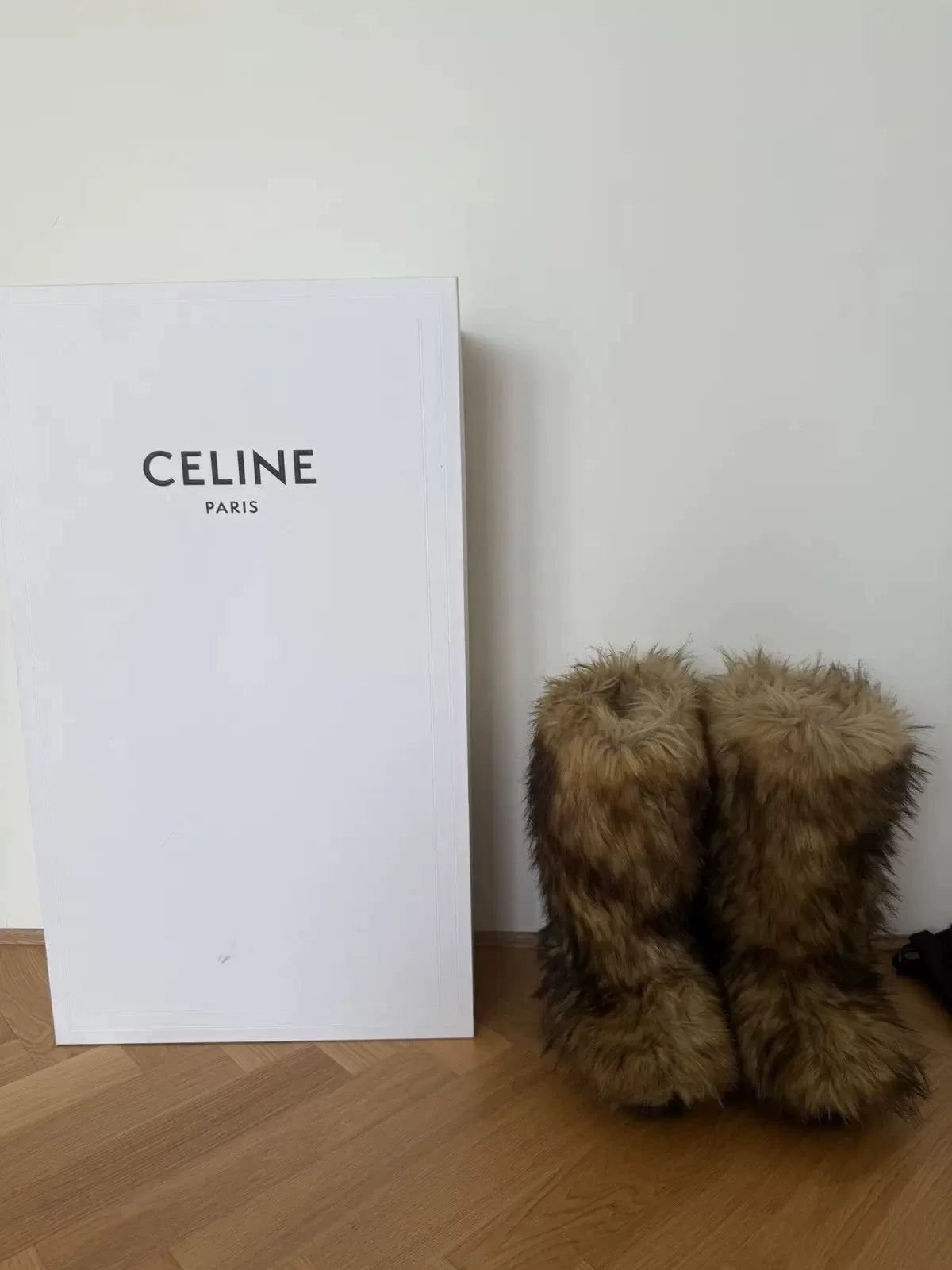 21AW CELINE HOMME Faux Fur Boots in Brown