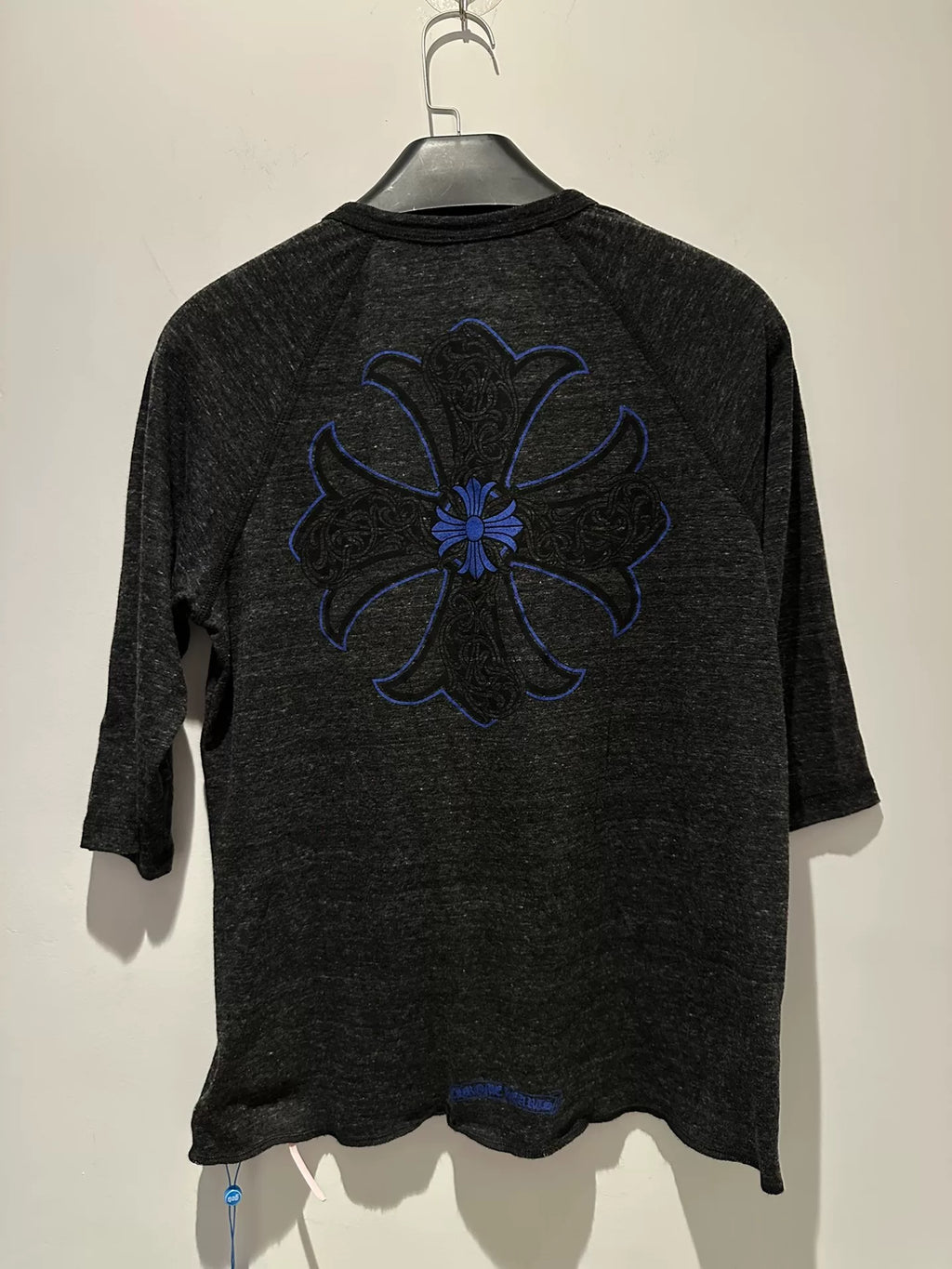 Chrome Hearts dark gray blue horseshoe cross flower henley neck three-quarter sleeve top