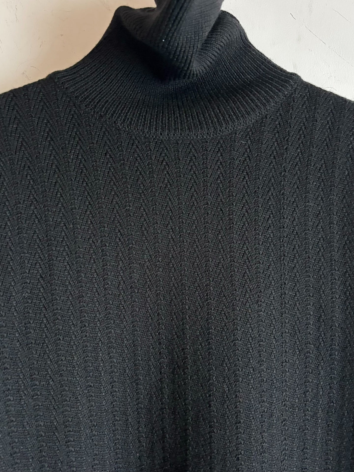 Helmut Lang | 2000s Designer Era Black Turtleneck Sweater