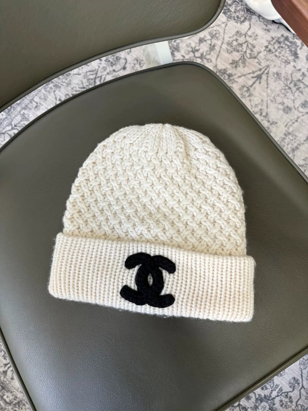 Chanel Off-White Pineapple Double C Cashmere Beanie