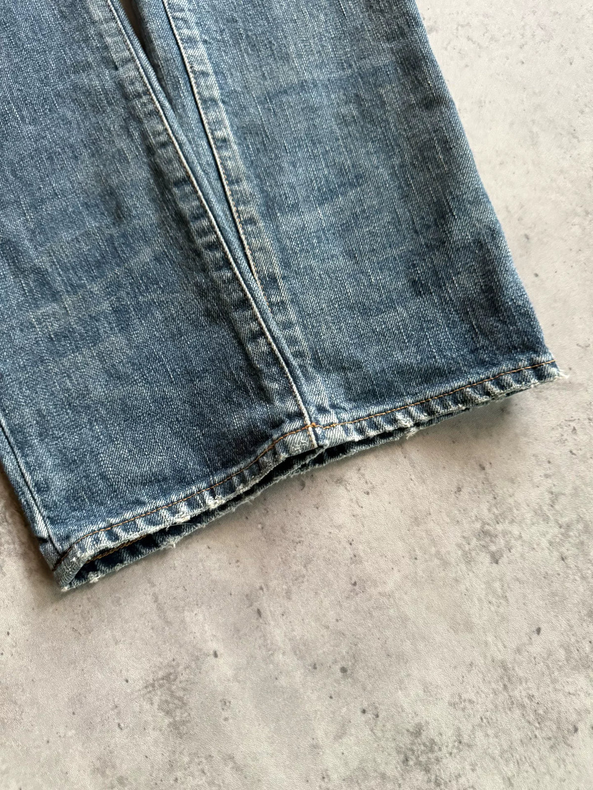 Saint Laurent 19SS D02 Blue Washed Distressed Denim Jeans