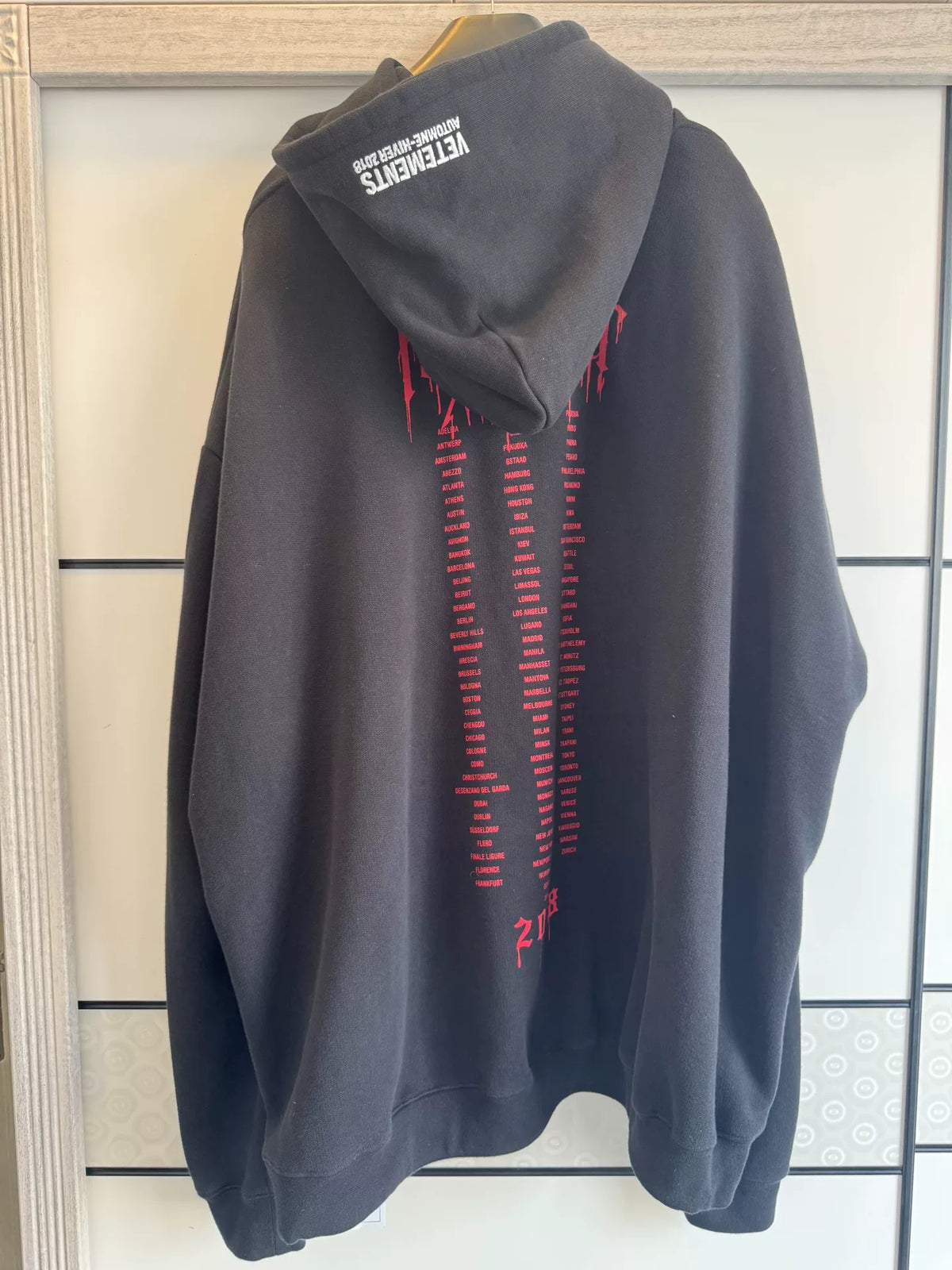 vetements 18ss Blood Drop Sanskrit thick sweatshirt