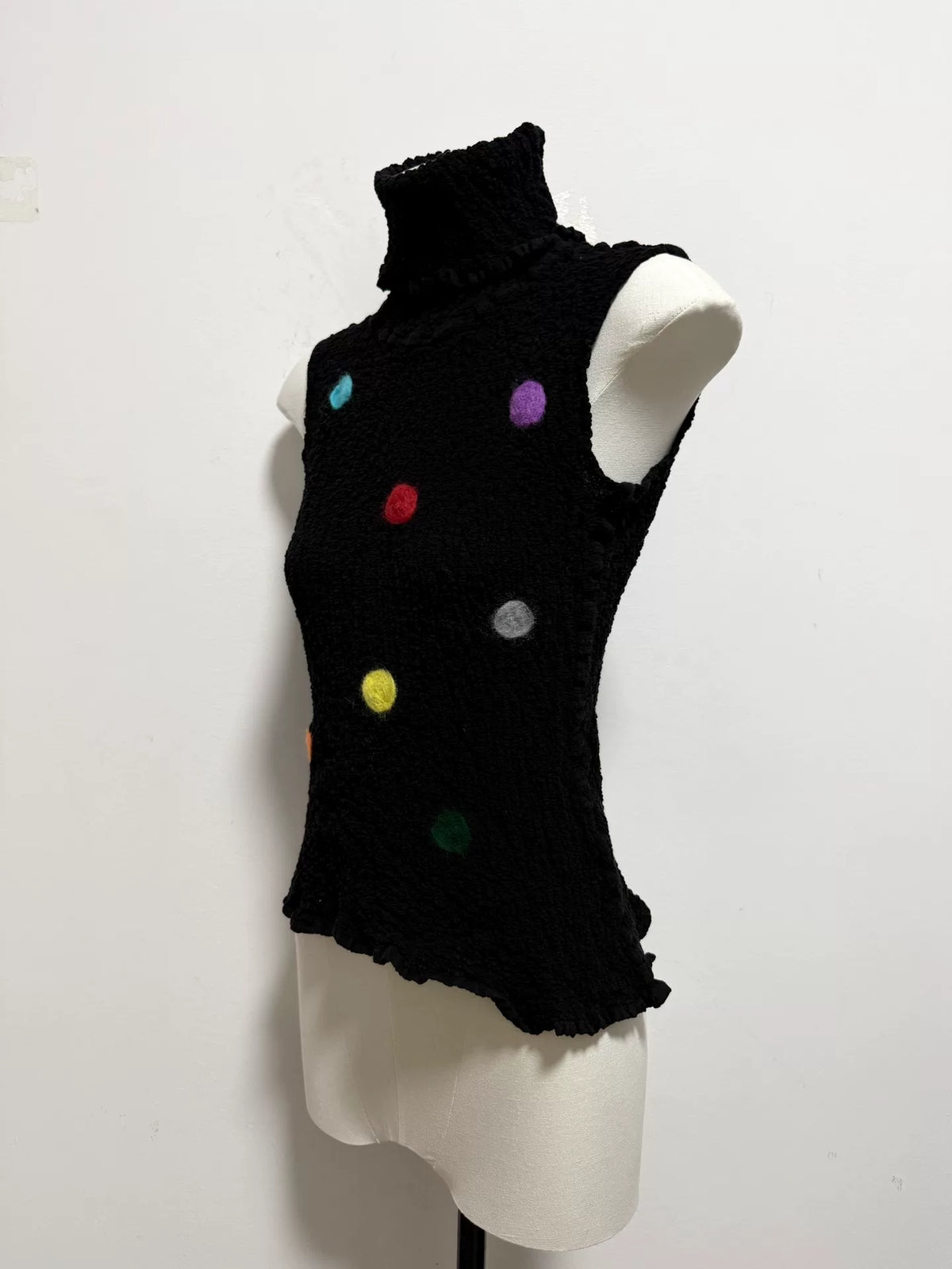 Issey Miyake felt ball top