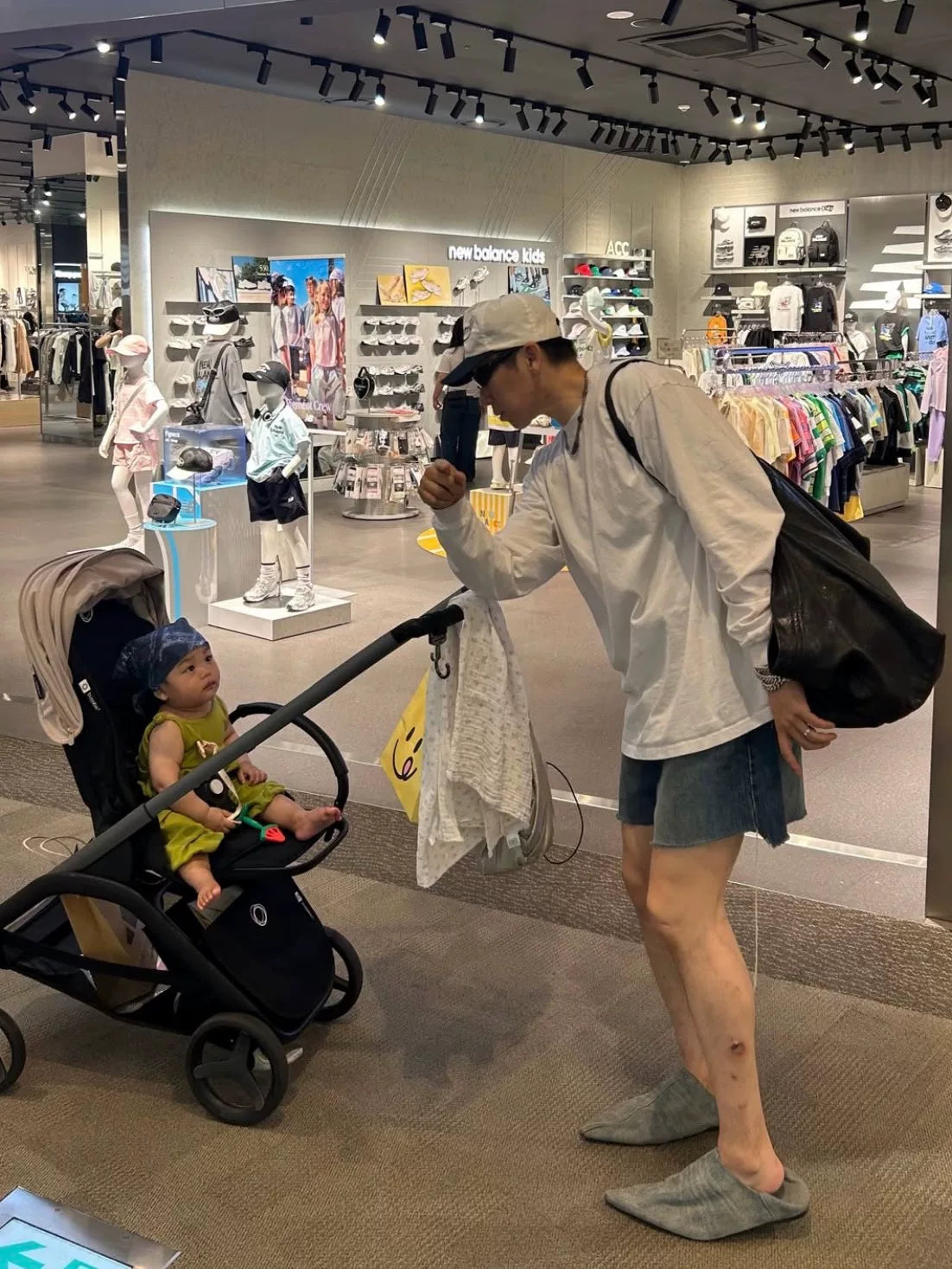Balenciaga 17SS Runway IKEA Arena XL Tote Bag